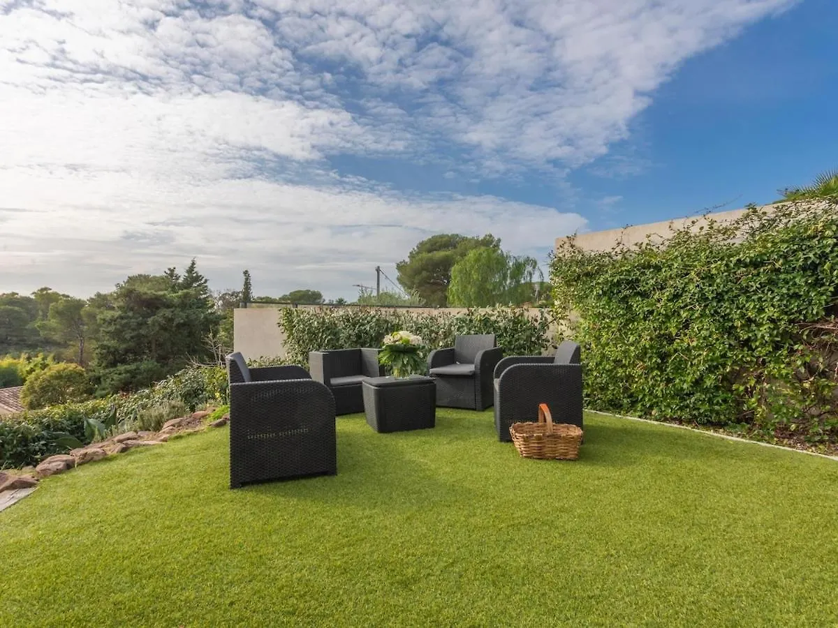 Apartment Appt 2 Chambres, 3 Etoiles, Piscine, Wifi, Parking, Clim Saint-Raphael